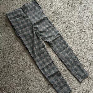 Zara size medium plaid stretchy trouser